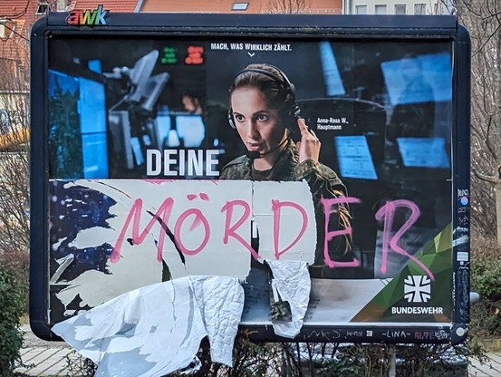 Bundeswehr-Werbung in Leipzig. Leicht verschönert bzw. der Realität angepasst.