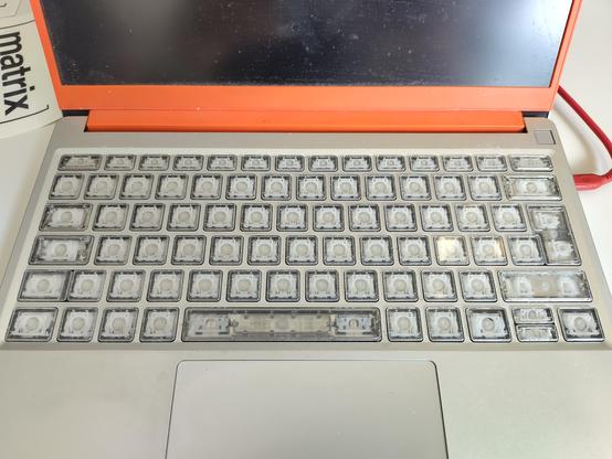 Laptop Tastatur transparent ohne Buchstaben 